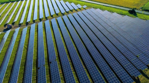 Amazon To Add 9 New Solar & Wind Projects To Portfolio